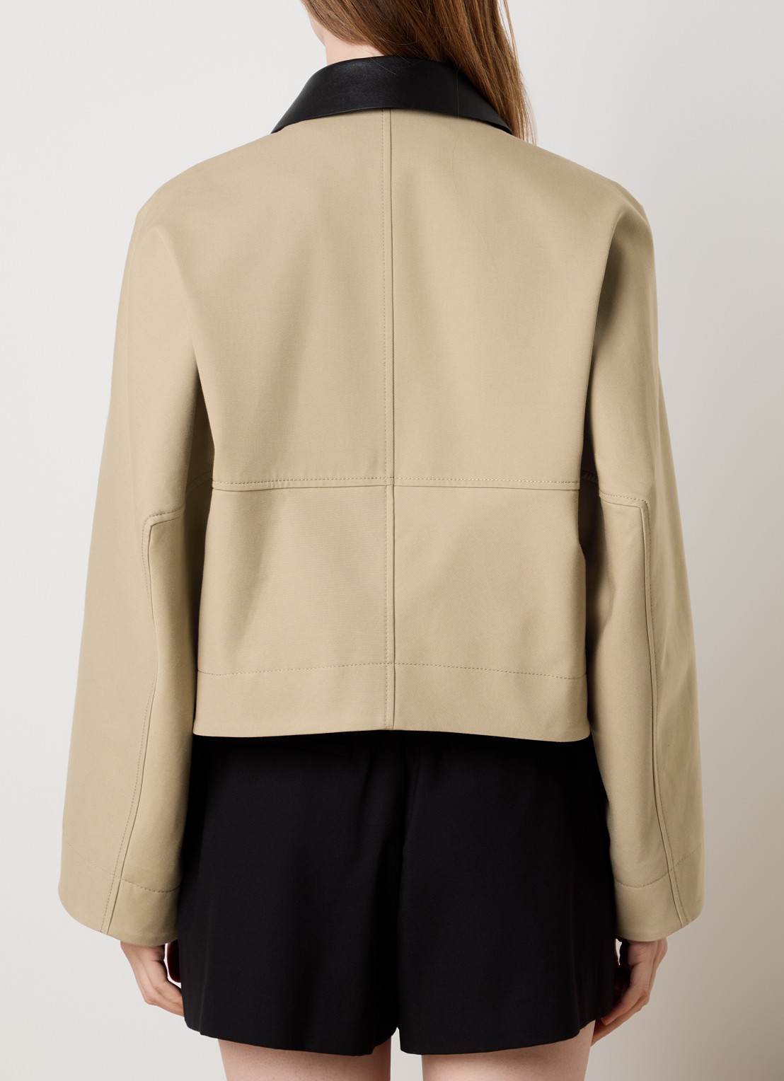 Givenchy Jack in wolblend met steekzakken - achterkant beige