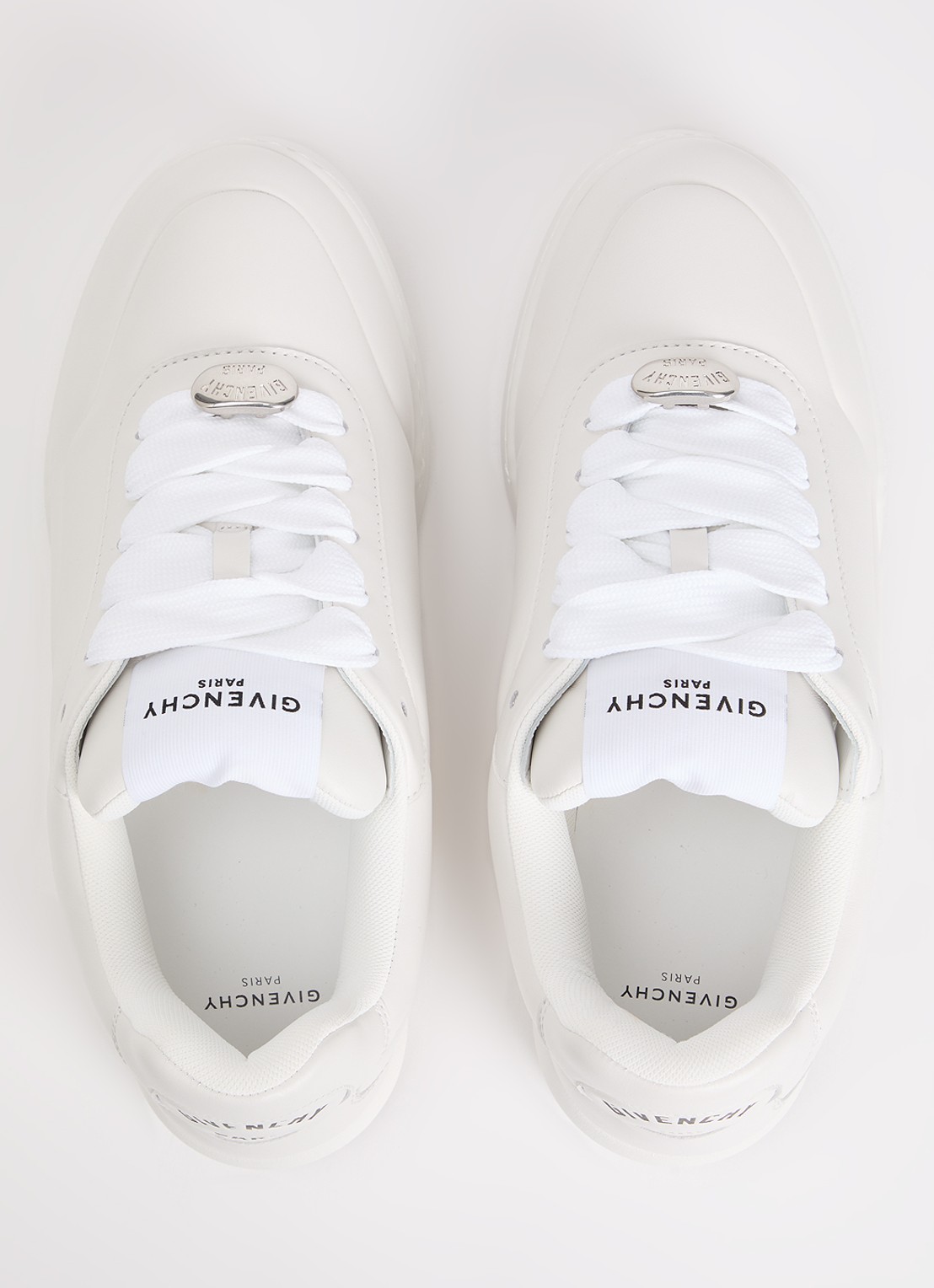 Givenchy Puffy Yard sneaker van lamsleer - detail 2 wit