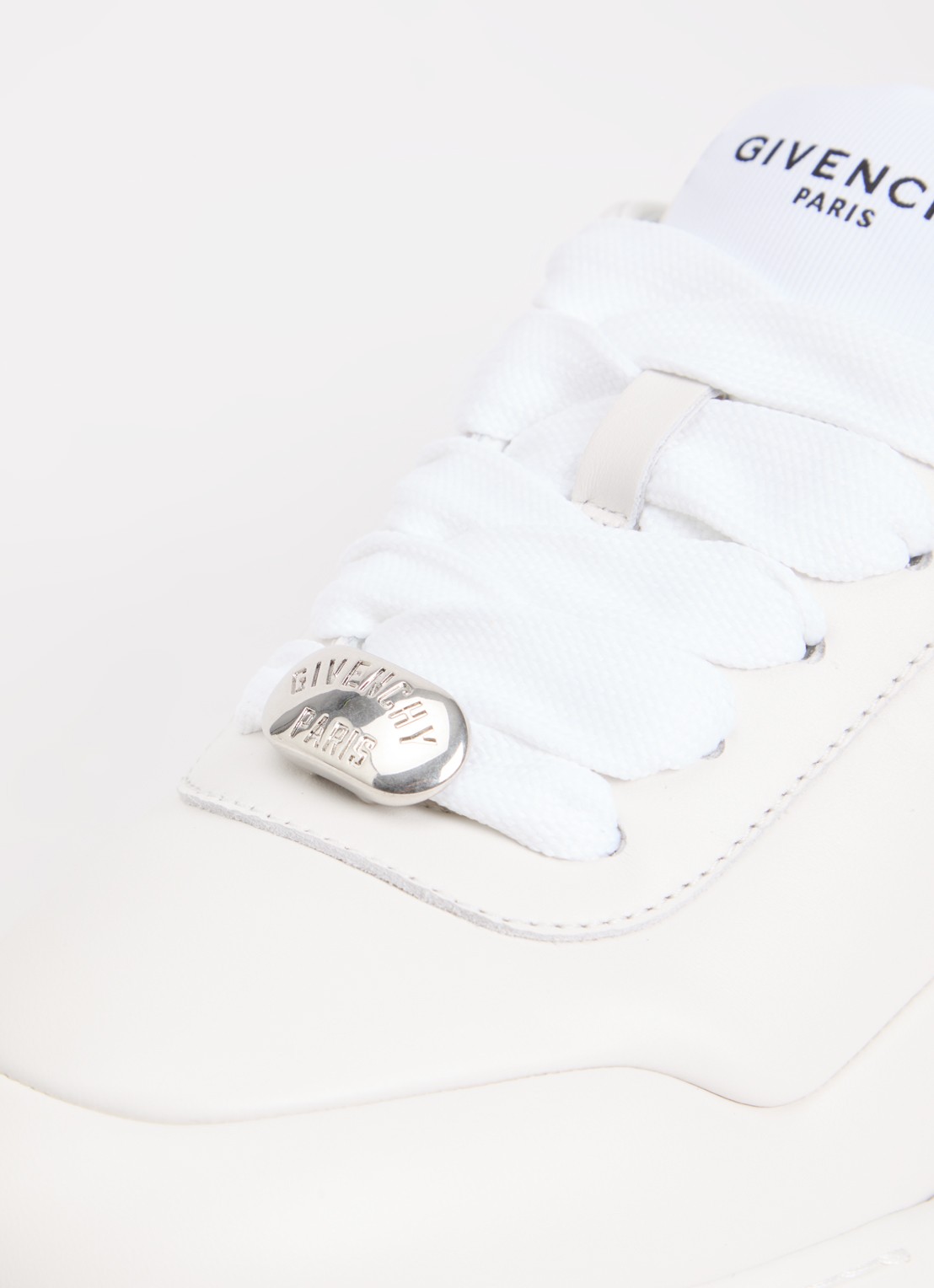 Givenchy Puffy Yard sneaker van lamsleer - detail 4 wit