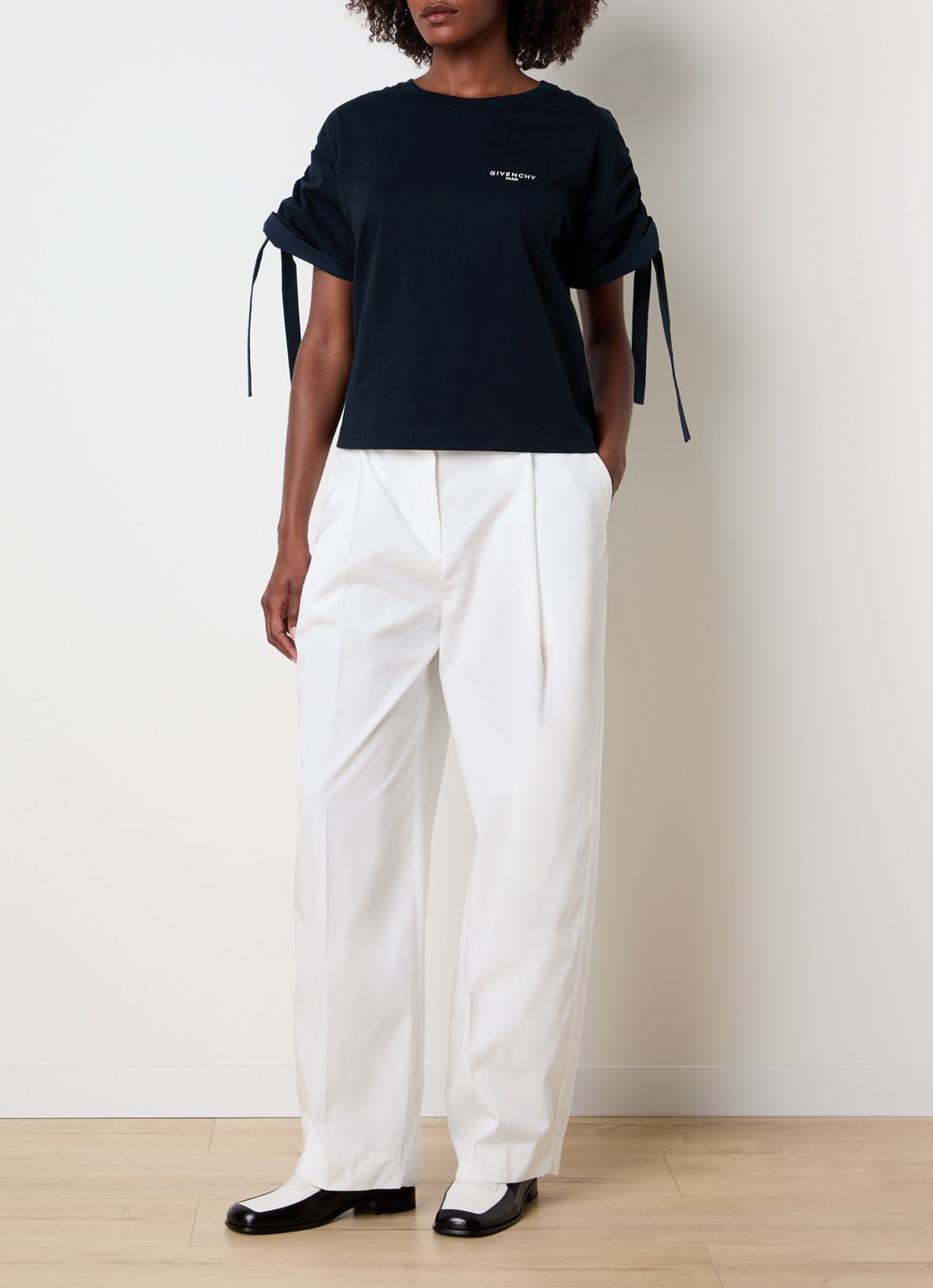Givenchy T-shirt met logoborduring - voorkant 4 donkerblauw