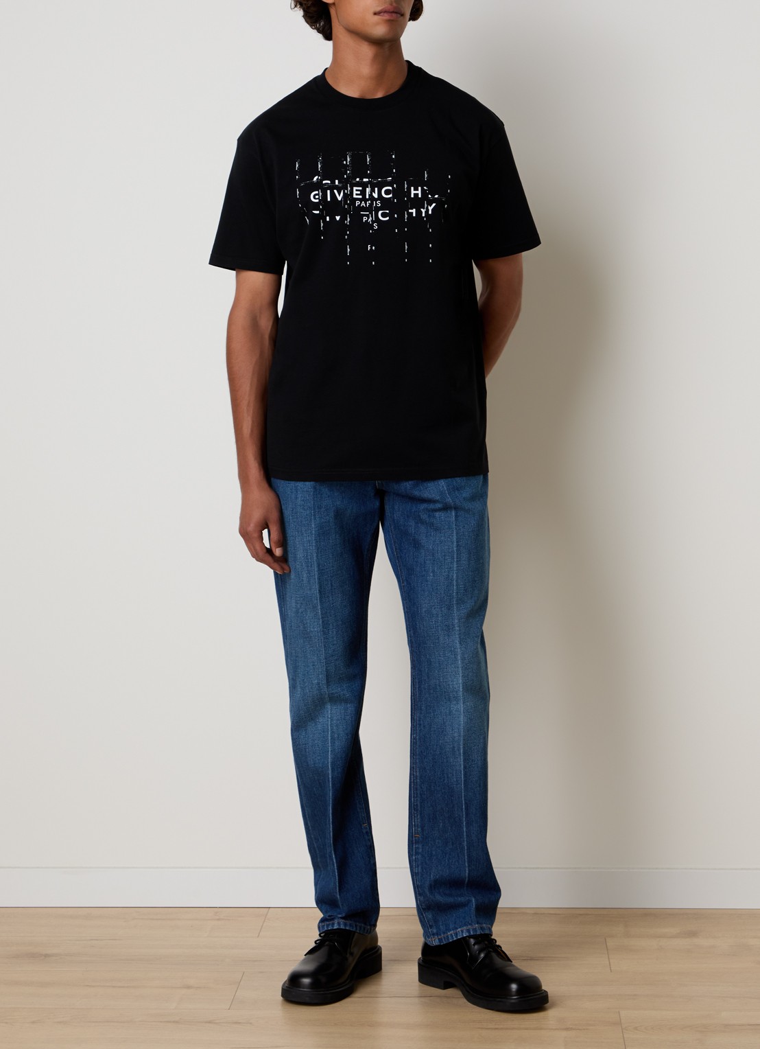 Givenchy T-shirt met logoprint - voorkant 2 zwart