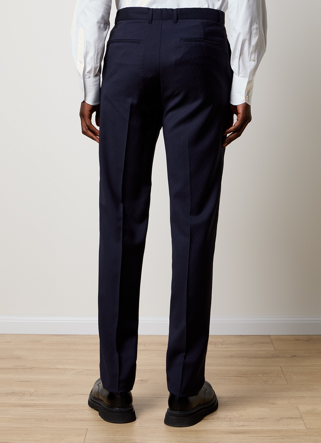 Givenchy Tapered fit pantalon van wol met steekzakken  - achterkant donkerblauw