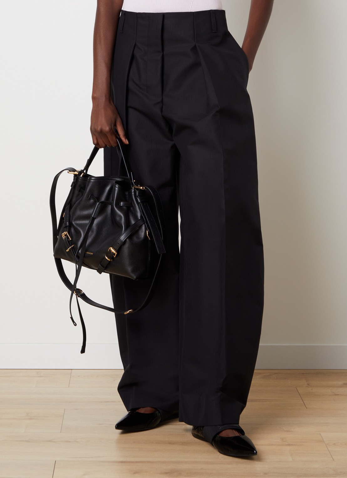 Givenchy Voyou Small schoudertas van kalfsleer — afbeelding 8 van 8