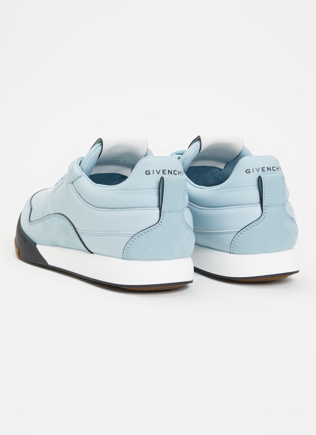 Givenchy Yard Court sneaker van kalfsleer met nubuck details en logo - achterkant lichtblauw