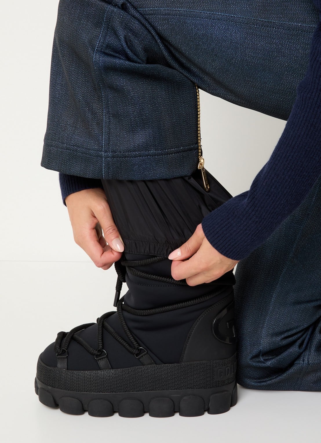 Goldbergh Fuji high waist flared fit skibroek met ritszakken - detail 2 jeans