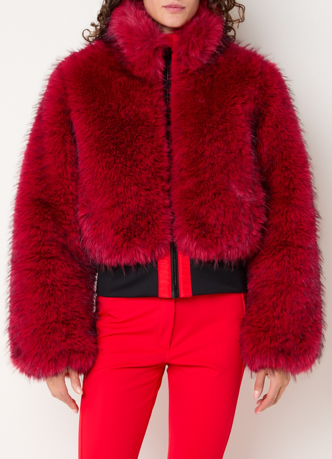 Goldbergh Fuwa ski-jas van imitatiebont met ritszakken - detail rood