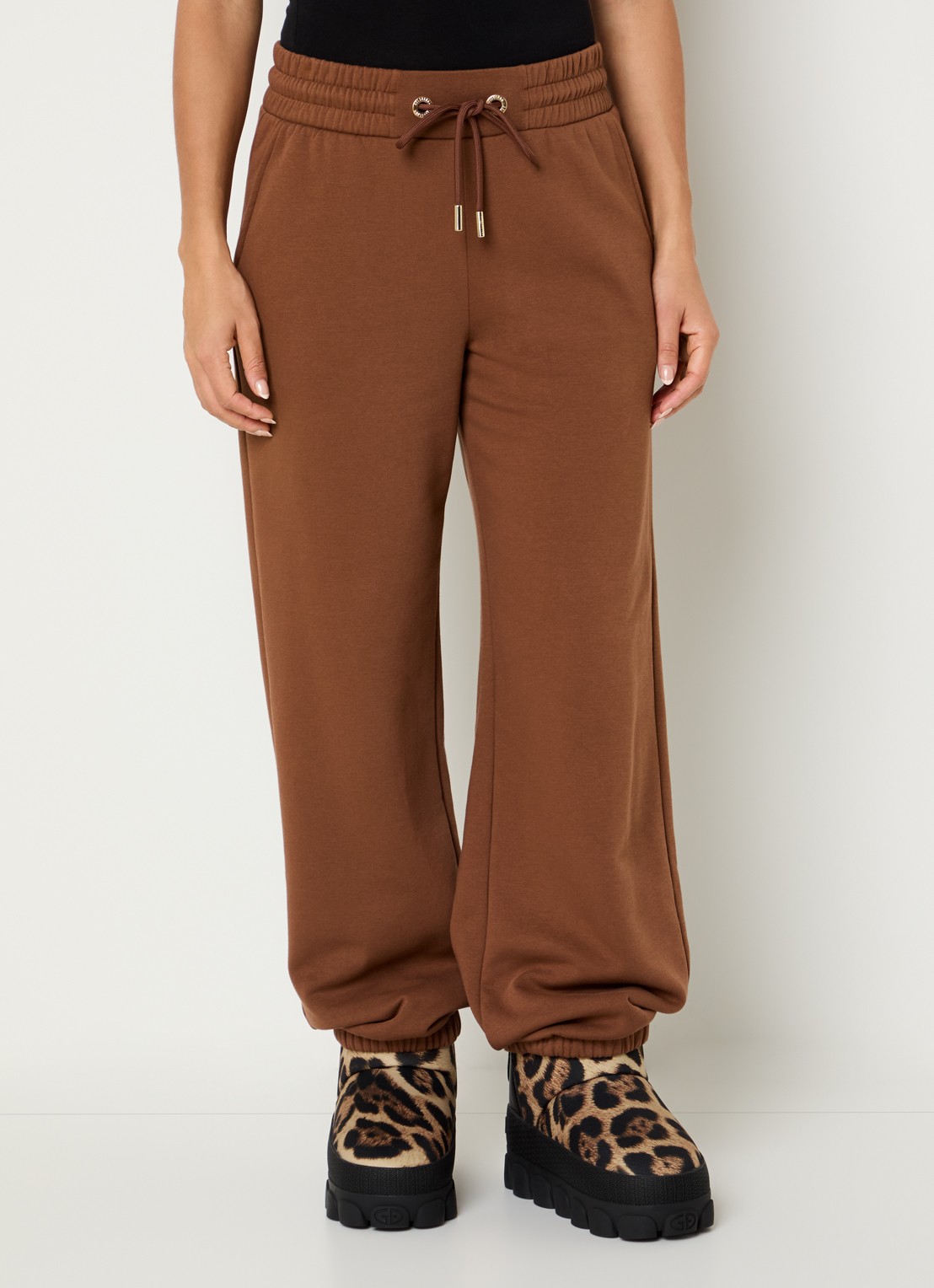 Goldbergh Luma high waist tapered fit joggingbroek met steekzakken - detail 2 bruin