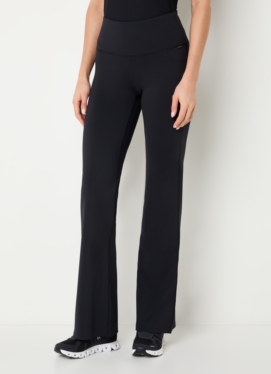 Goldbergh Lunge high waist flared fit legging - detail 2 zwart