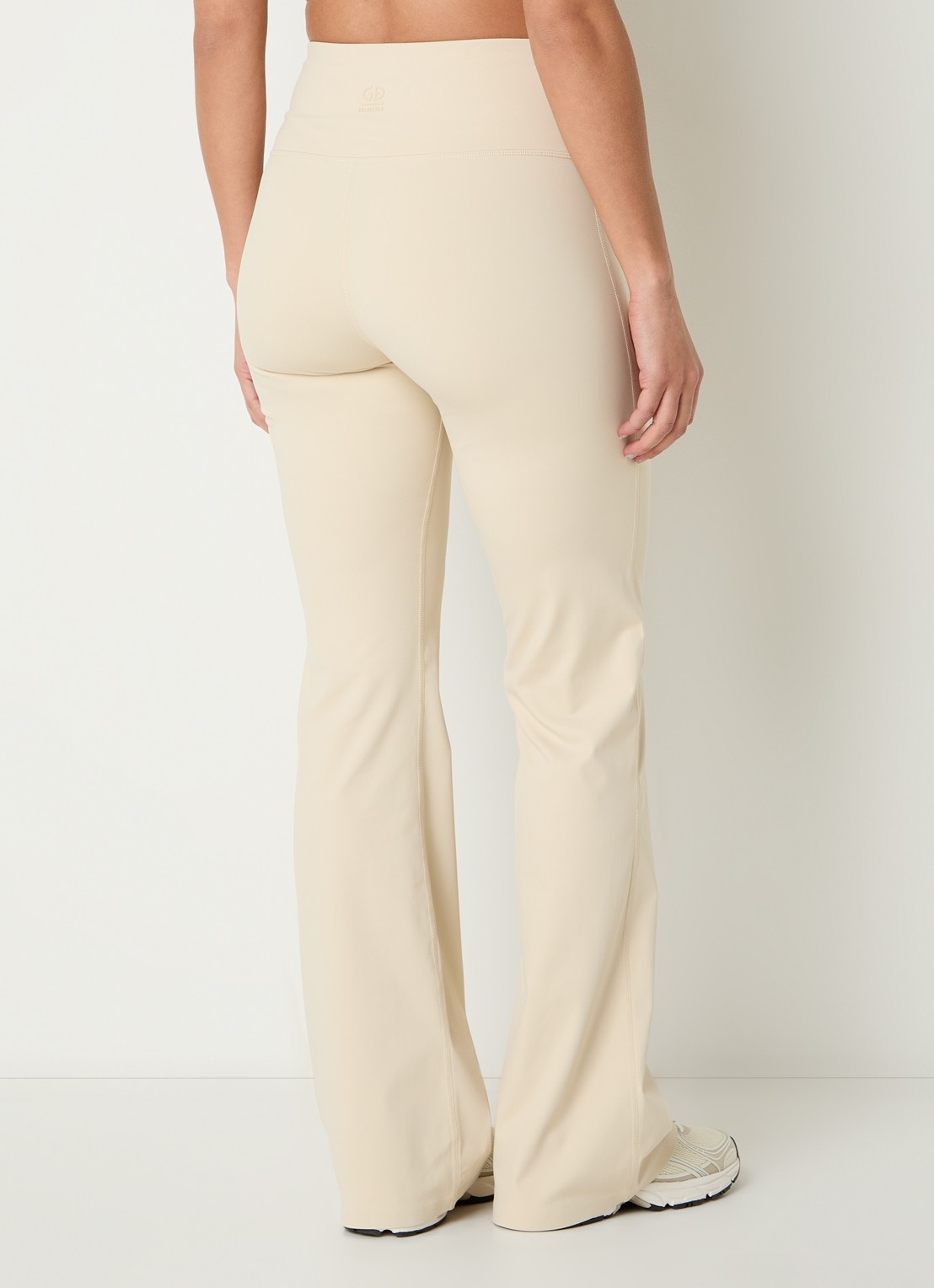 Goldbergh Lunge high waist flared fit legging - achterkant 5 beige