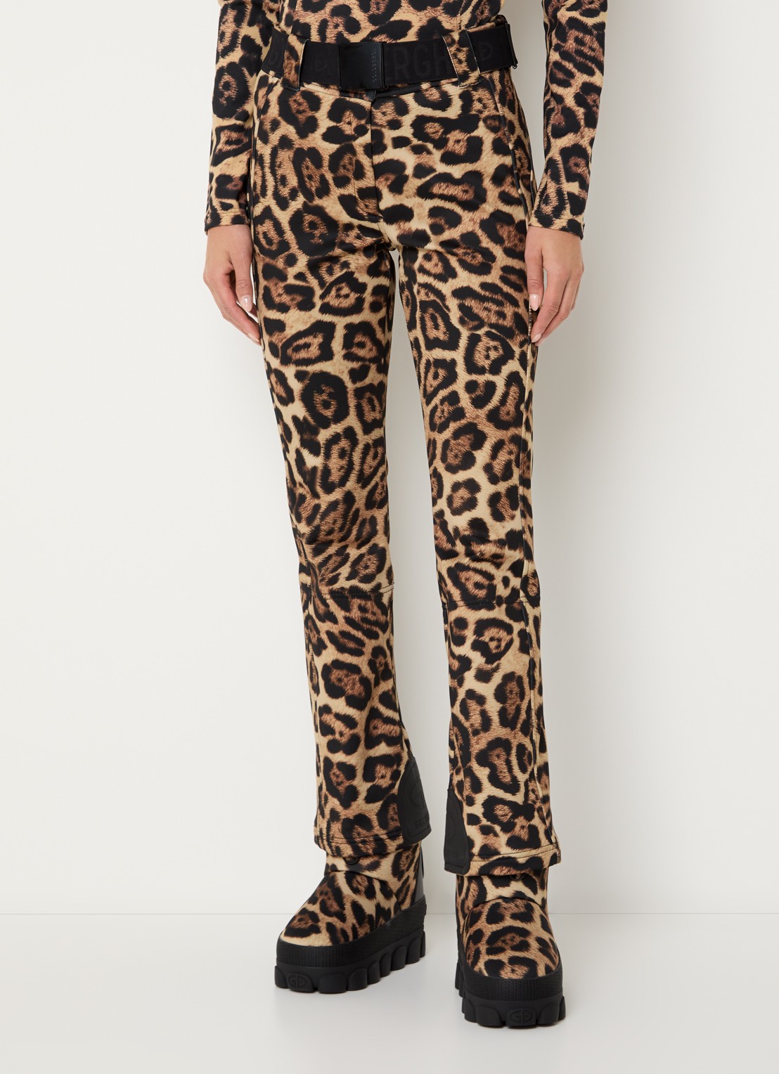 Goldbergh Minou high waist flared fit skibroek met panterprint - detail bruin