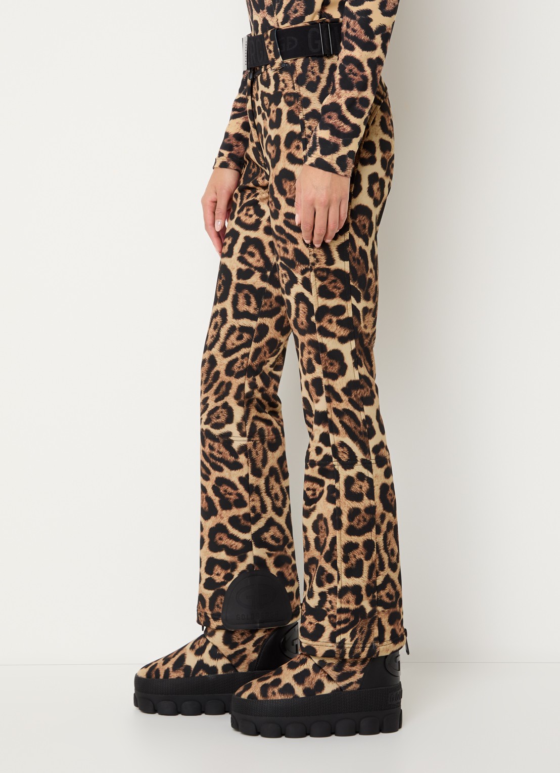 Goldbergh Minou high waist flared fit skibroek met panterprint - detail 2 bruin