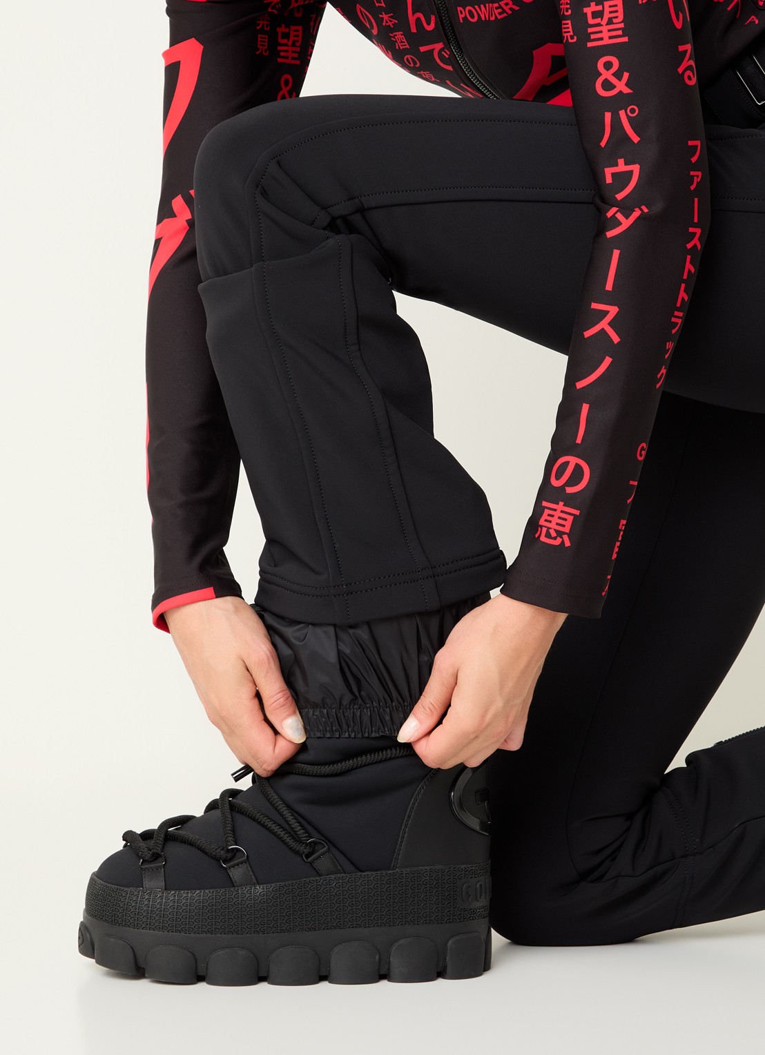Goldbergh Pippa high waist flared fit skibroek met ceintuur - detail 2 zwart