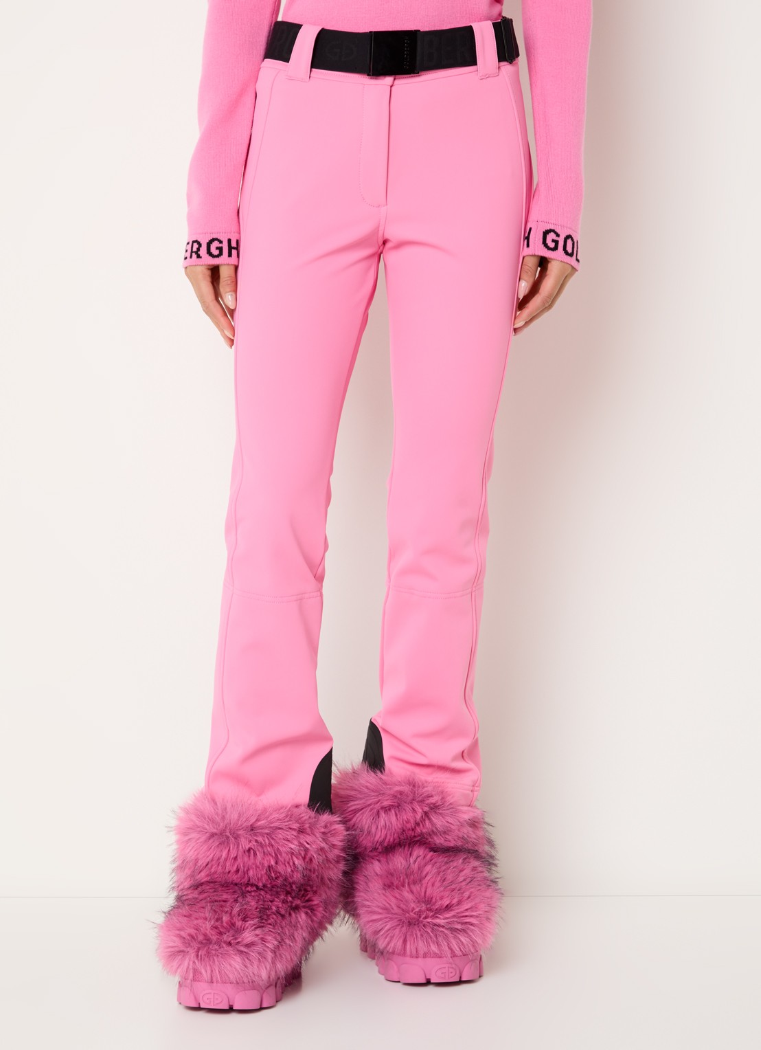 Goldbergh Pippa high waist flared fit skibroek met ritszakken - detail roze