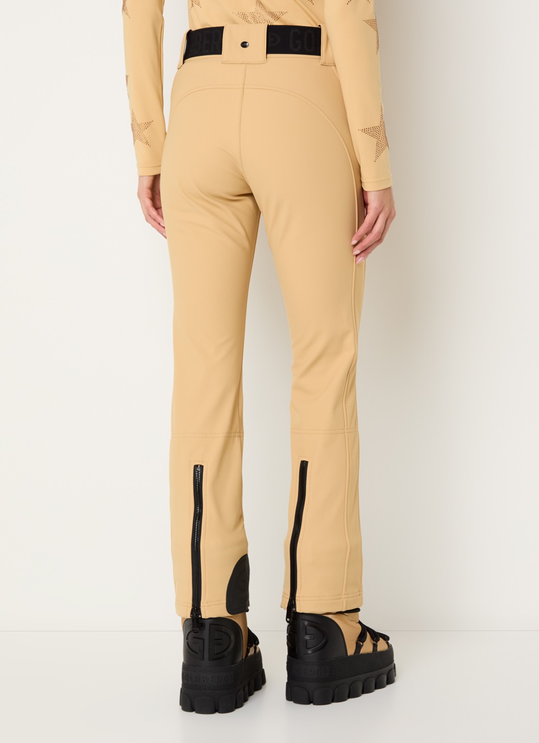 Goldbergh Pippa high waist flared fit skibroek met ritszakken - achterkant 7 camel