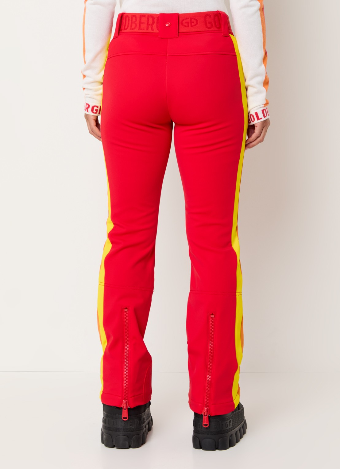 Goldbergh Roccia high waist flared fit skibroek met ceintuur - achterkant 7 rood