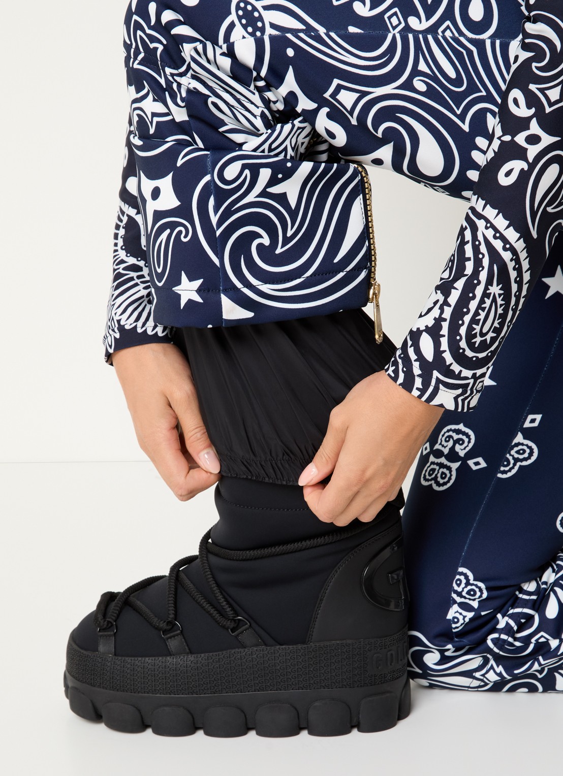 Goldbergh Shiro high waist flared fit skibroek met afneembare bretels - detail 3 donkerblauw