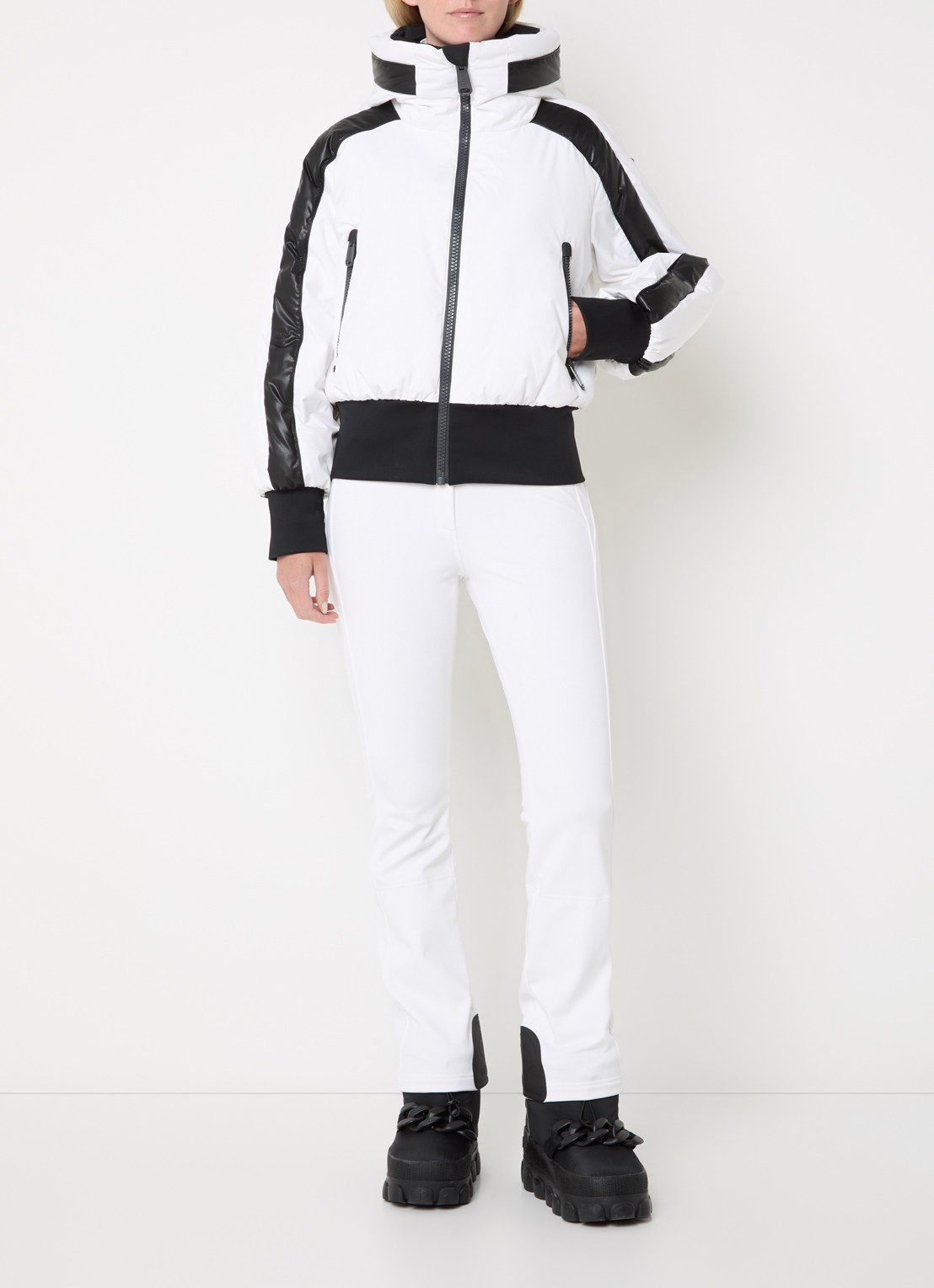 Goldbergh Volare ski-jas met capuchon en ritszakken - voorkant 5 wit