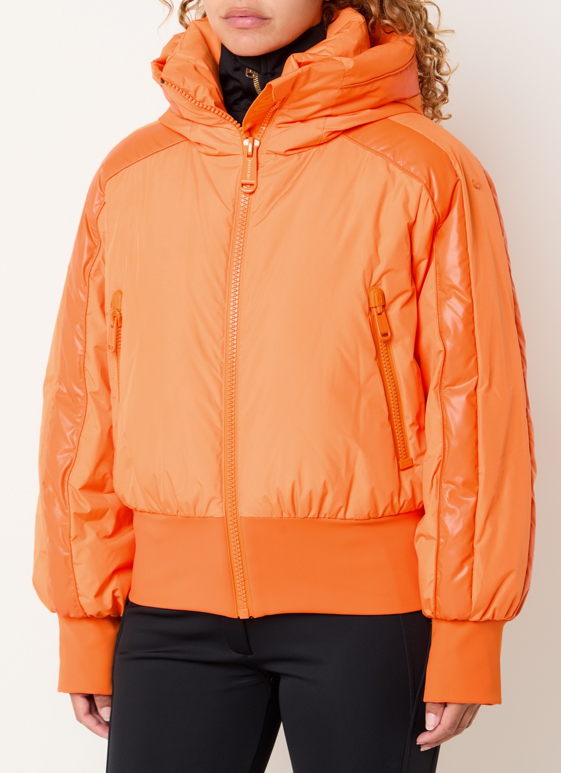 Goldbergh Volare ski-jas met capuchon en ritszakken - detail 4 oranje