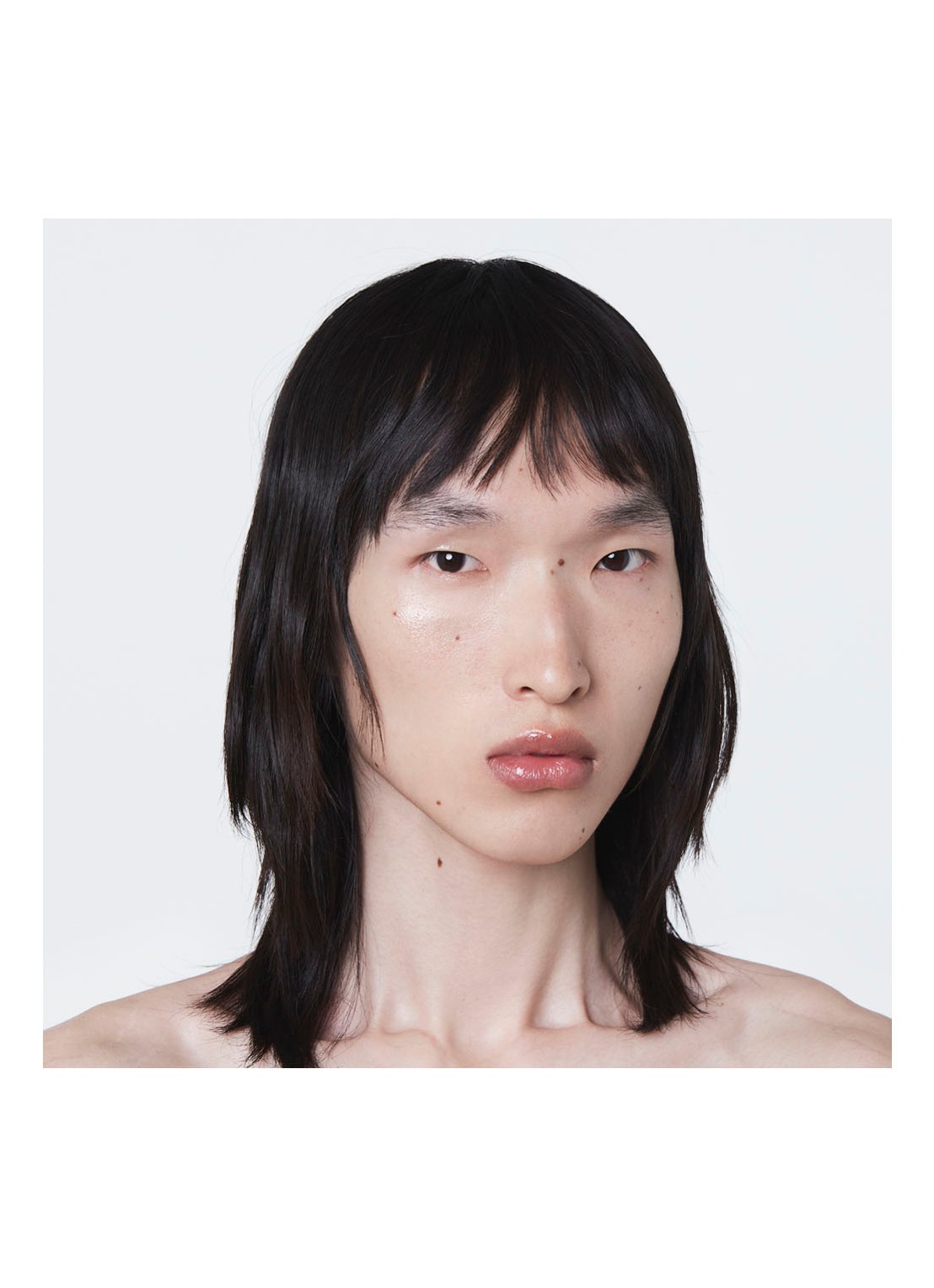 Gucci Eclat de Beauté Effet Lumiere - glanzende make-up finish - detail 6 transparant