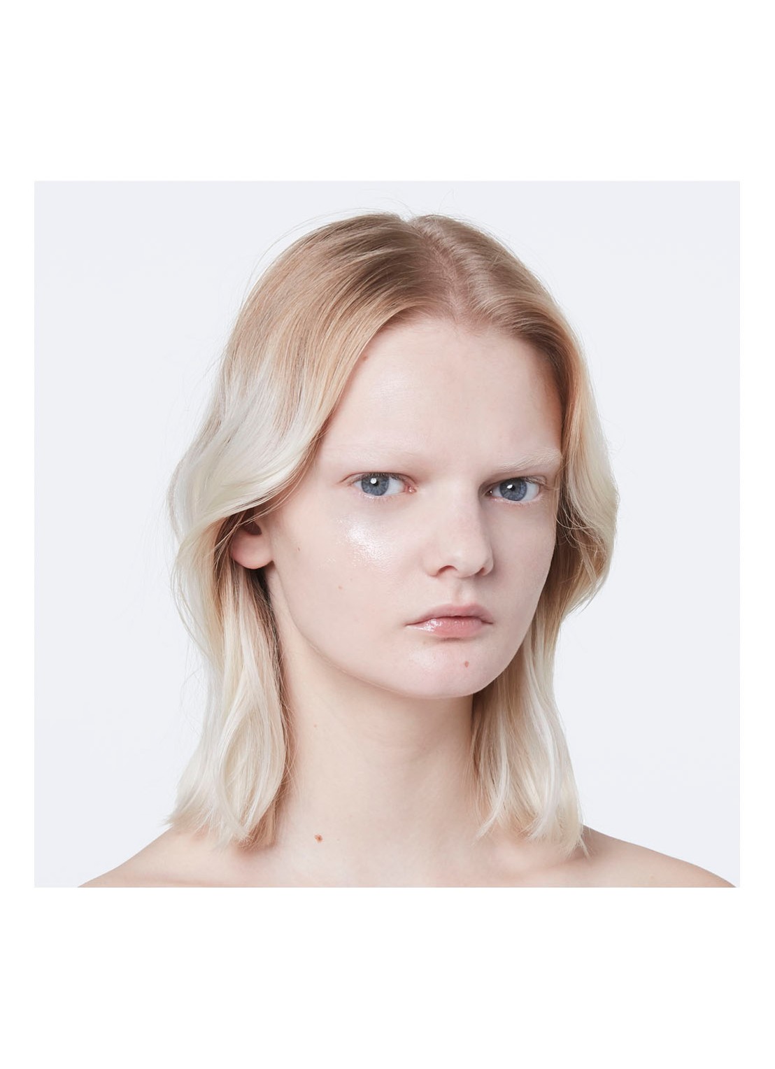 Gucci Eclat de Beauté Effet Lumiere - glanzende make-up finish - detail 7 transparant