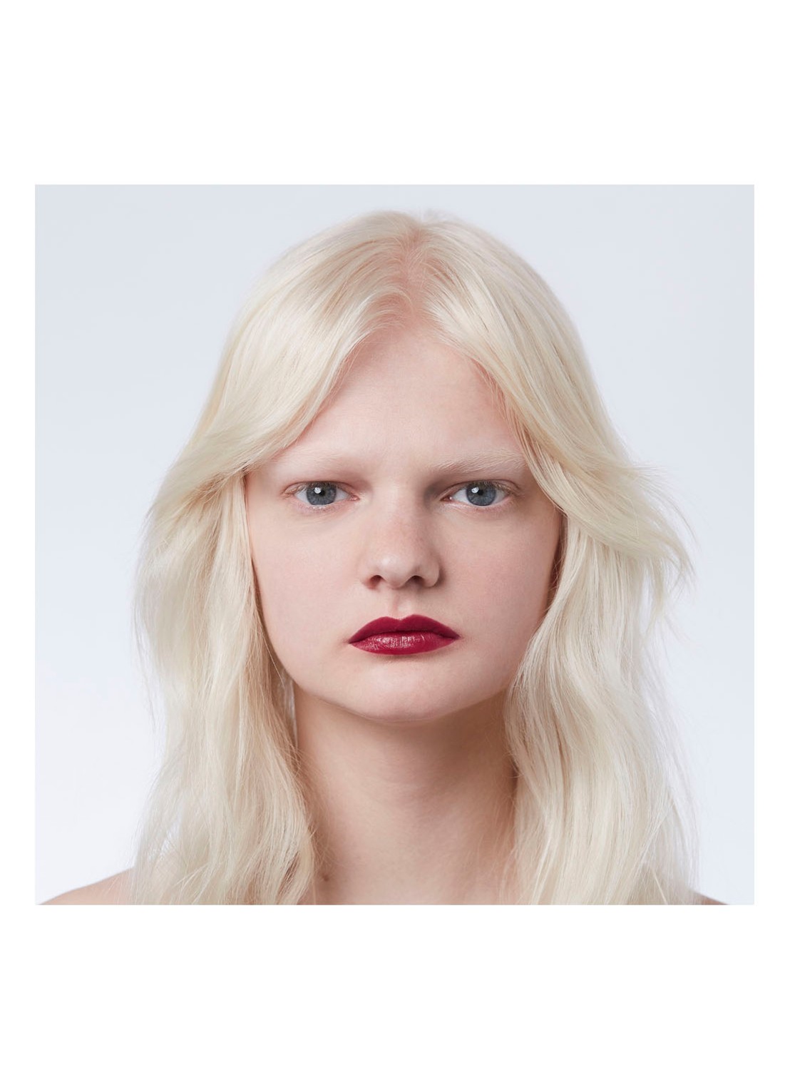 Gucci Rouge à Lèvres Satin - lipstick  - detail 6 506 louisa red