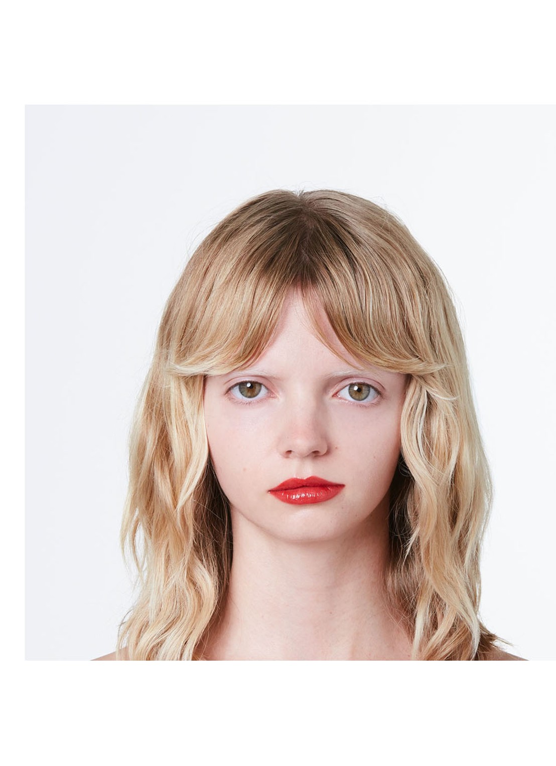 Gucci Rouge de Beauté Brillant Glow en Care - lipstick - detail 3 25 goldie red