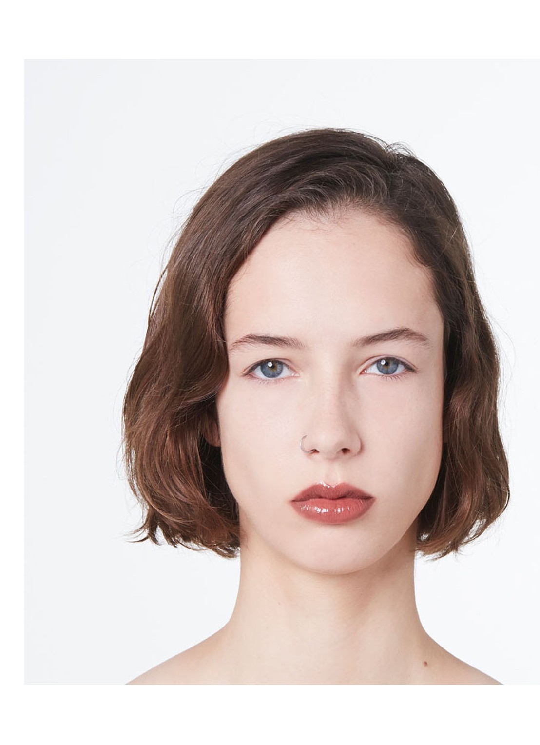 Gucci Rouge de Beauté Brillant Glow en Care - lipstick - detail 6 204 peggy taupe