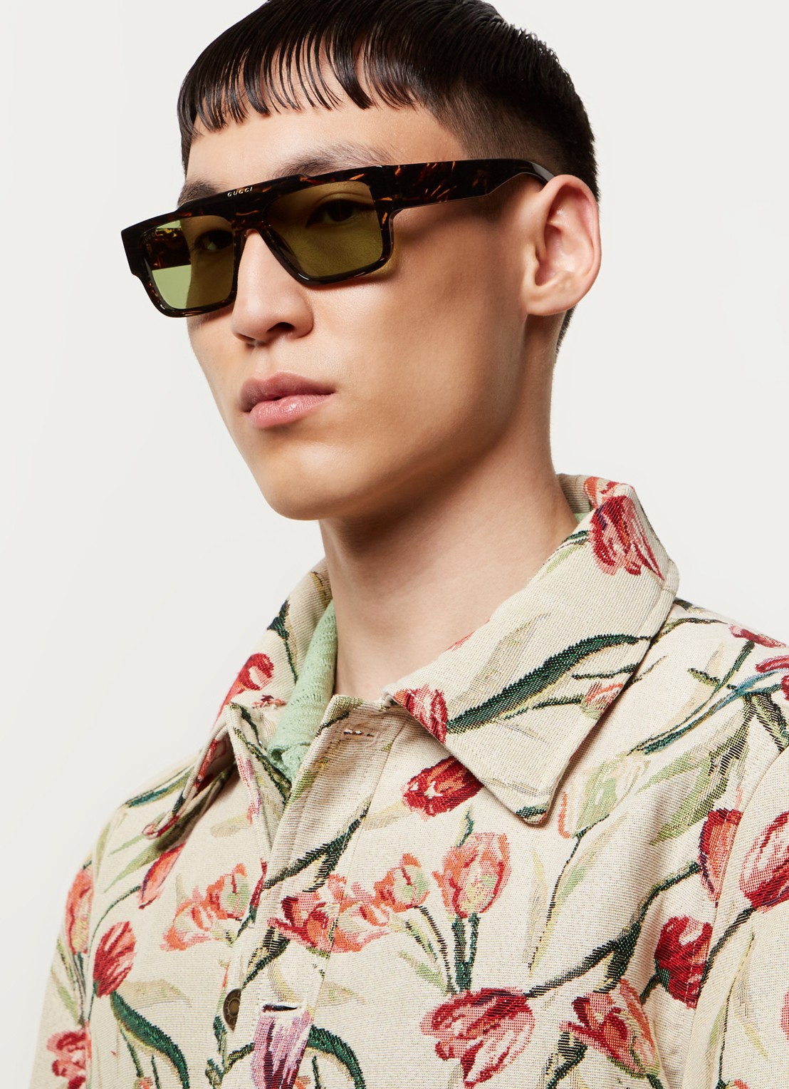 Gucci Wayfarer zonnebril GG1460S - voorkant 2 donkerbruin