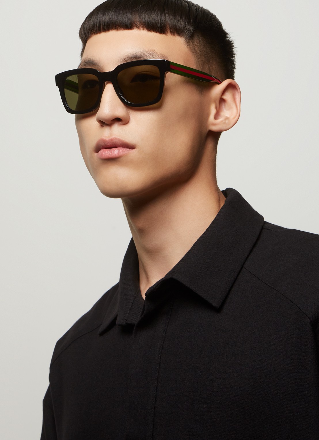 Gucci Zonnebril GG0001SN  - voorkant 5 zwart