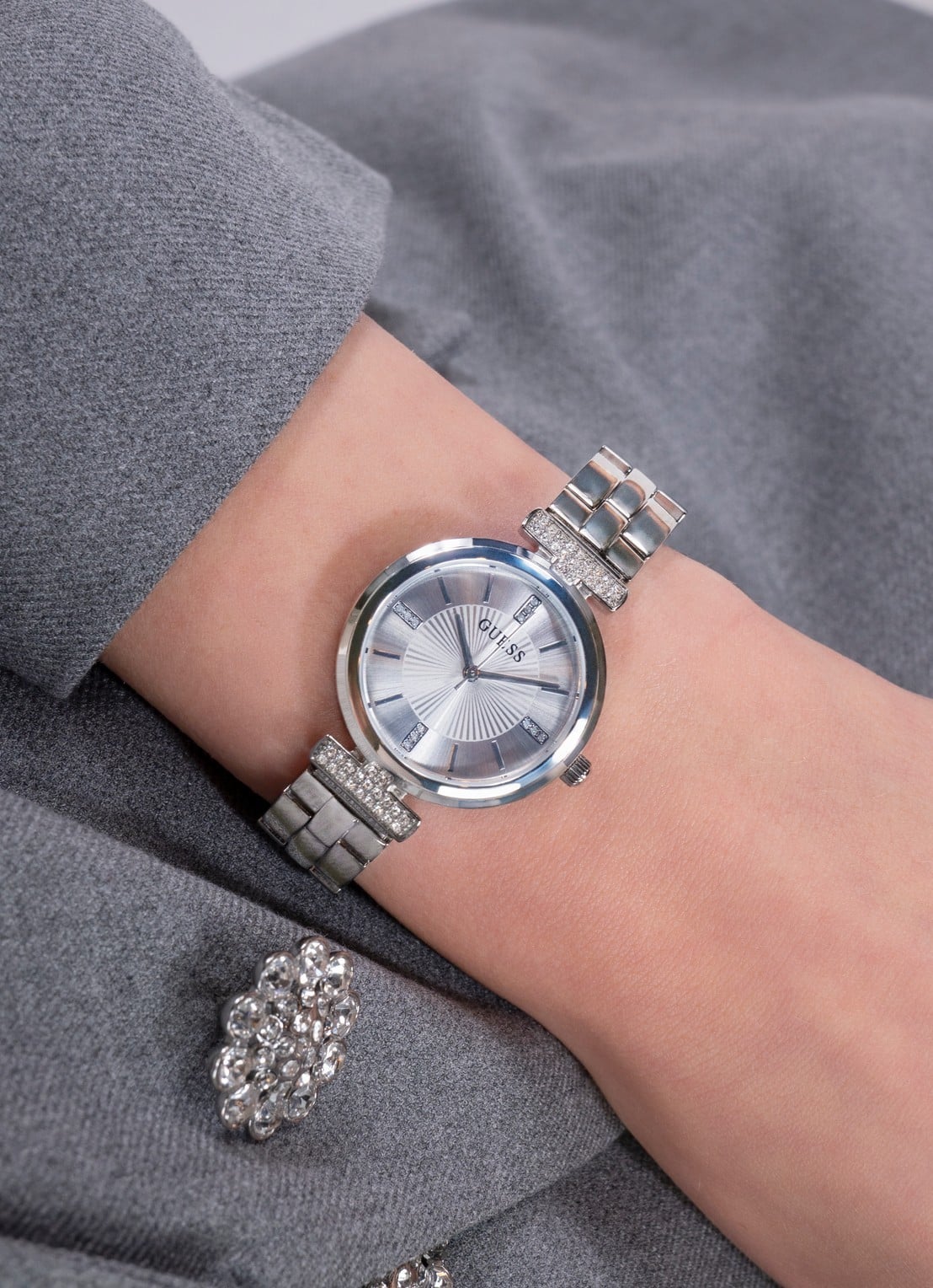 GUESS Array horloge GW0762L1 - detail 5 zilver