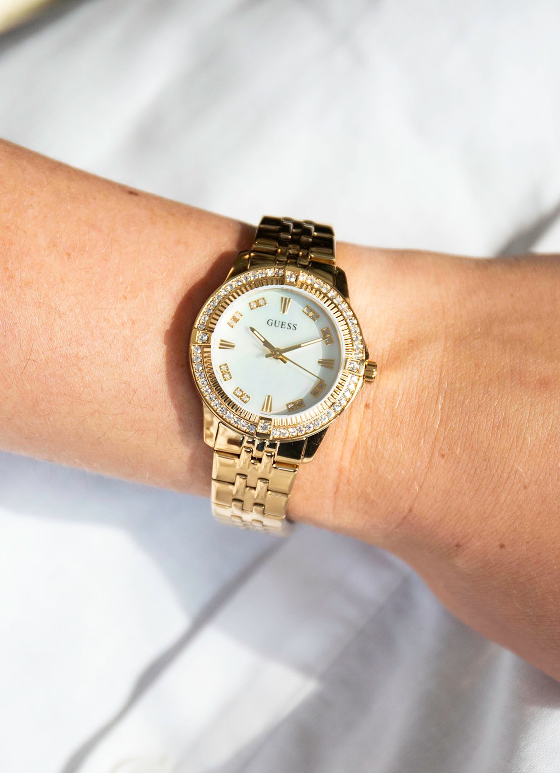 GUESS Colette horloge GW1027L2 - detail 2 goud
