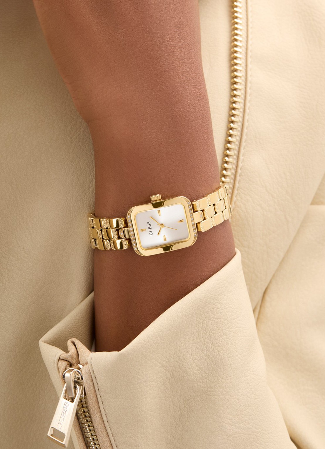 GUESS Isla horloge GW0865L2 - voorkant 2 goud