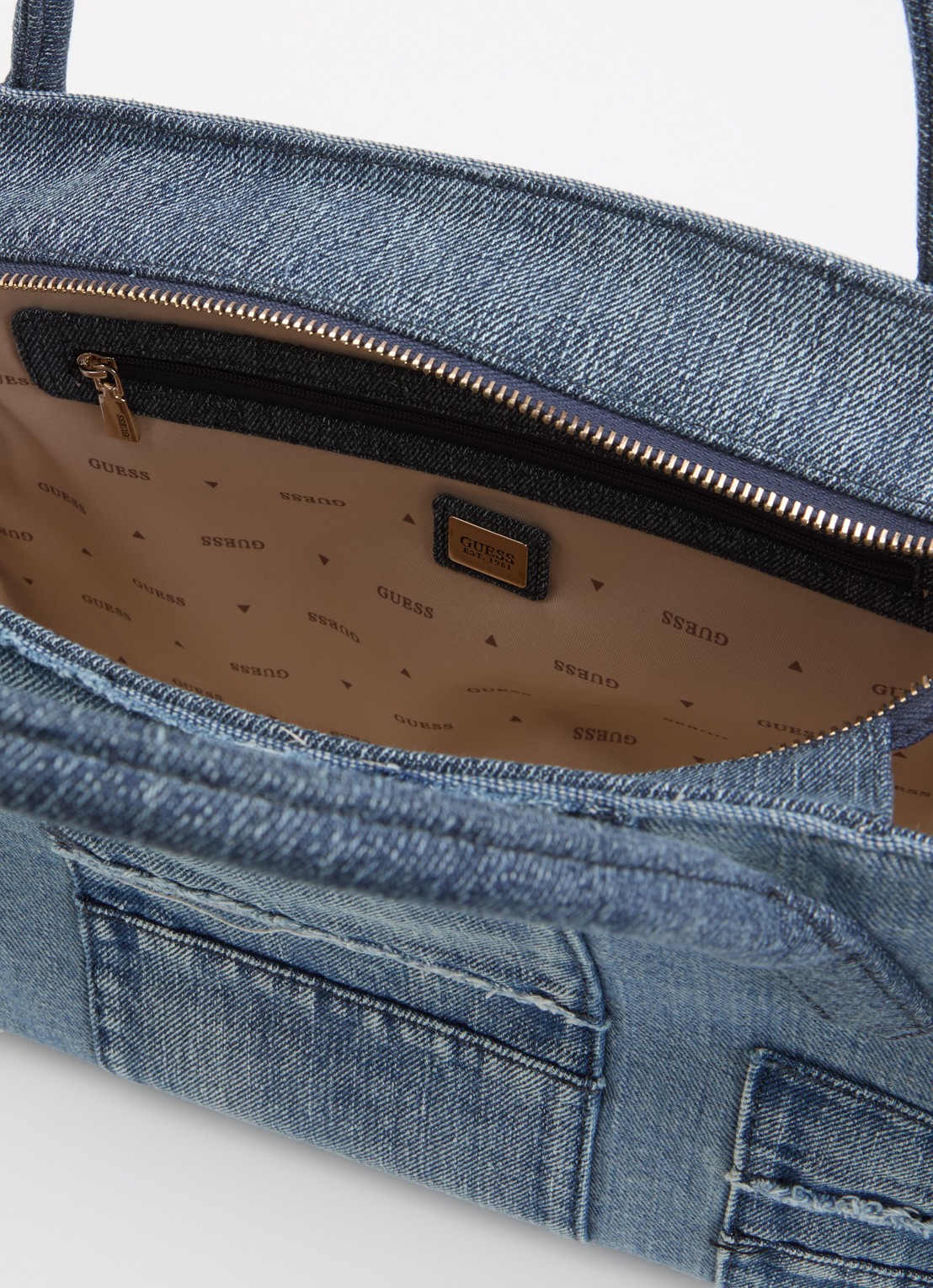 GUESS Jodi handtas van denim met afneembare schouderriem - detail 2 indigo