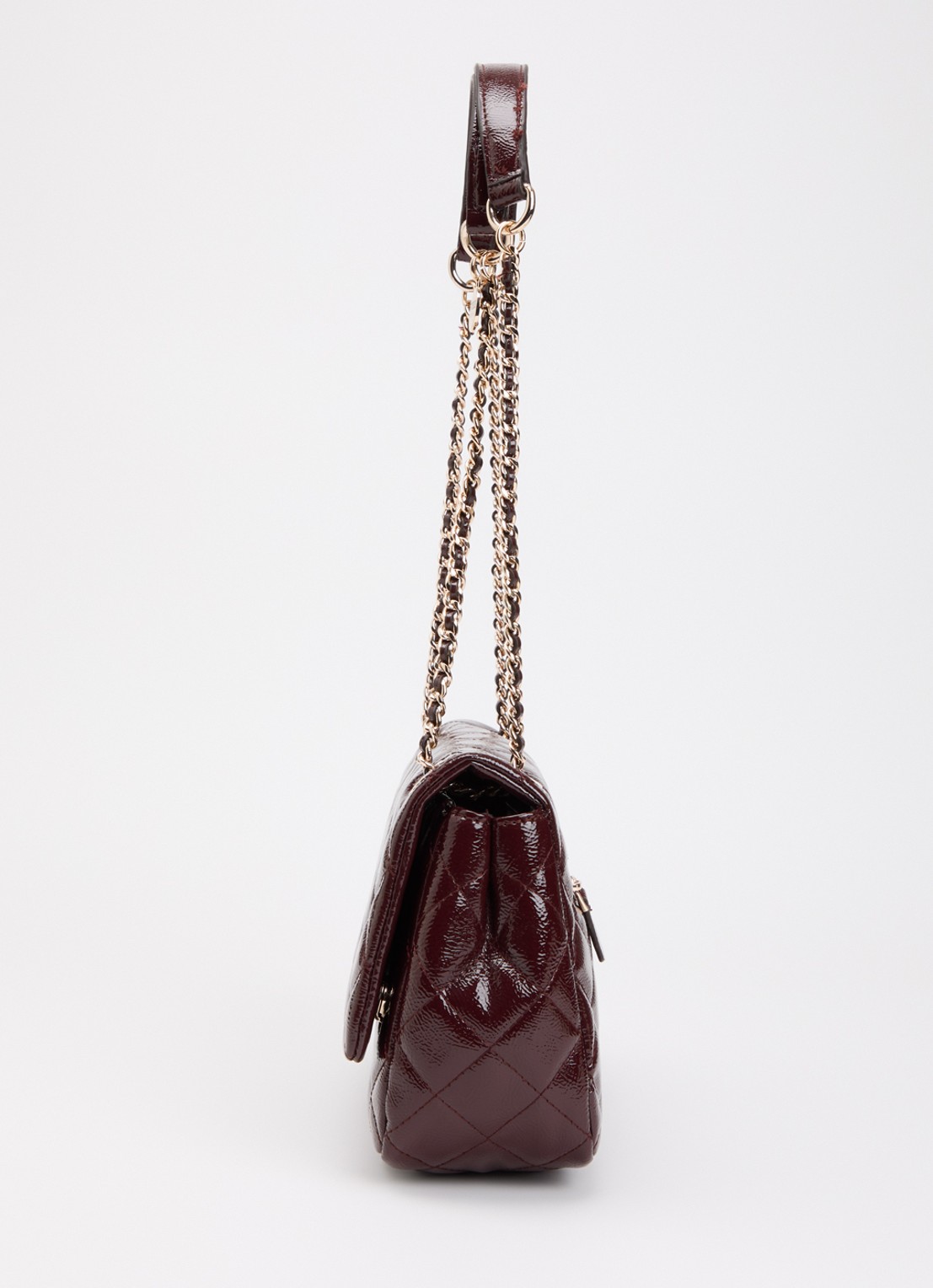 GUESS Juliet crossbodytas met quilt patroon - detail 4 bordeauxrood
