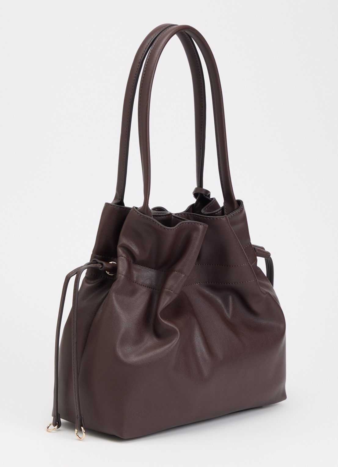 GUESS Karima schoudertas met logo - achterkant 5 donkerbruin