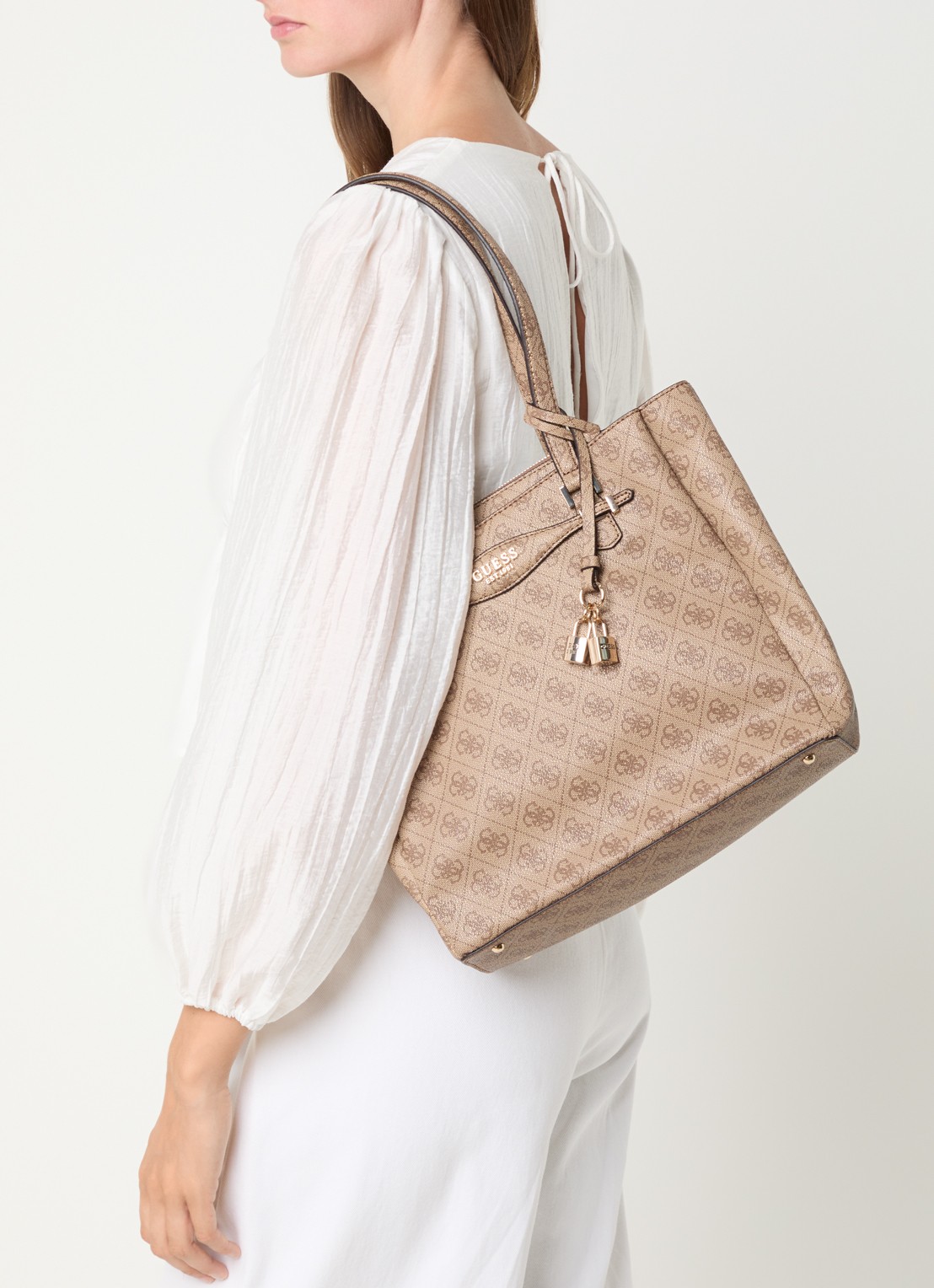 GUESS Katya schoudertas met logoprint - voorkant 6 lichtbruin