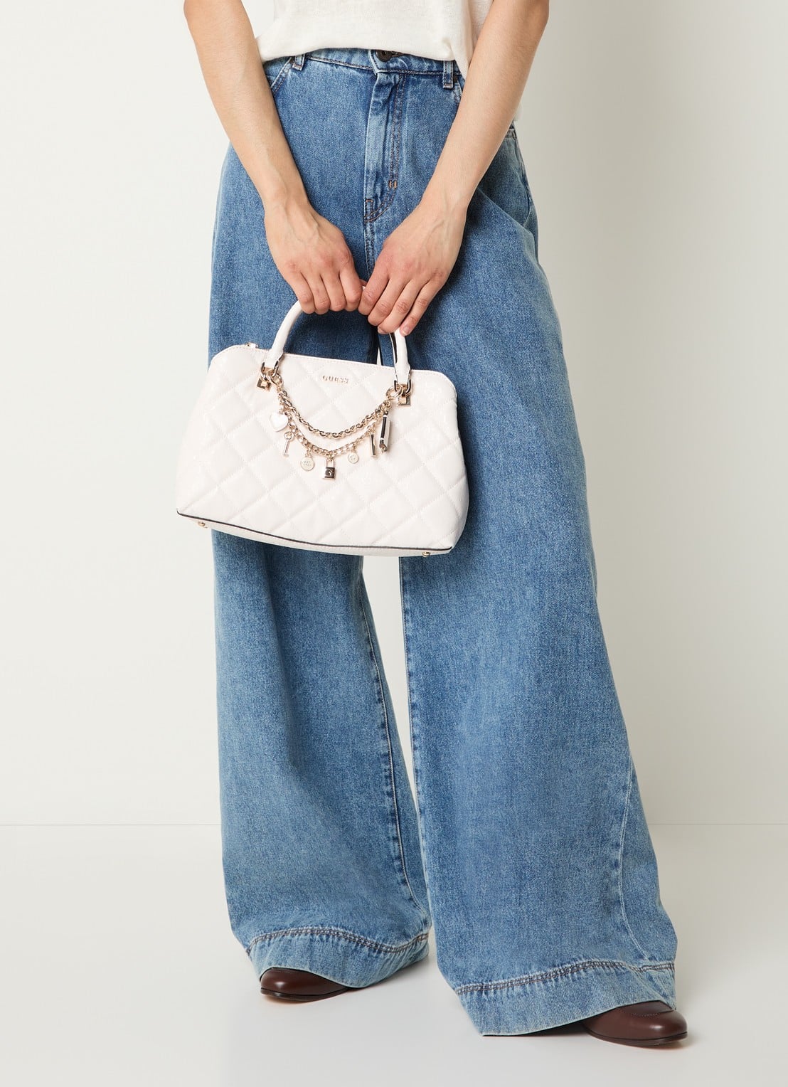GUESS Libby handtas met logoprint en afneembare schouderriem - voorkant 4 gebroken wit
