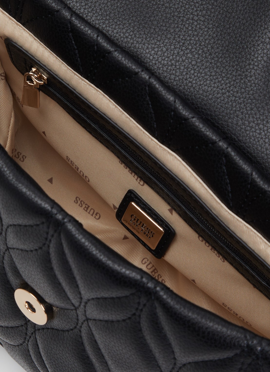 GUESS Maxine crossbodytas met quilt patroon - detail 3 zwart