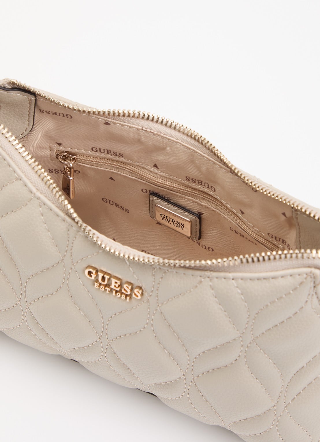 GUESS Maxine Mini schoudertas met quilt patroon en afneembare schouderriem - detail 3 taupe