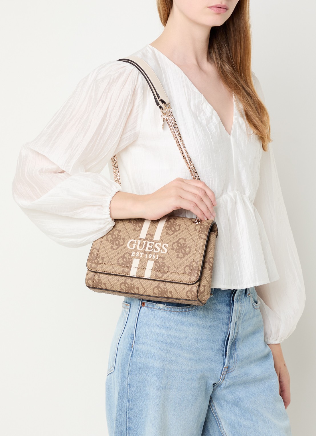 GUESS Noelle II schoudertas met logo - voorkant 5 lichtbruin