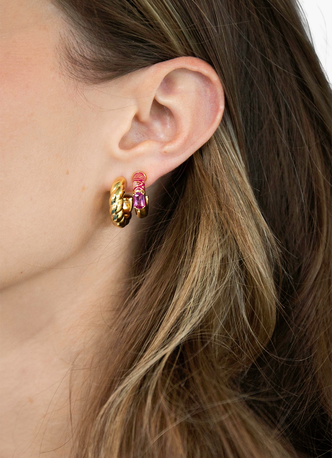 GUESS Oorringen JUBE06420JWYGPKT-U  - voorkant 2 goud
