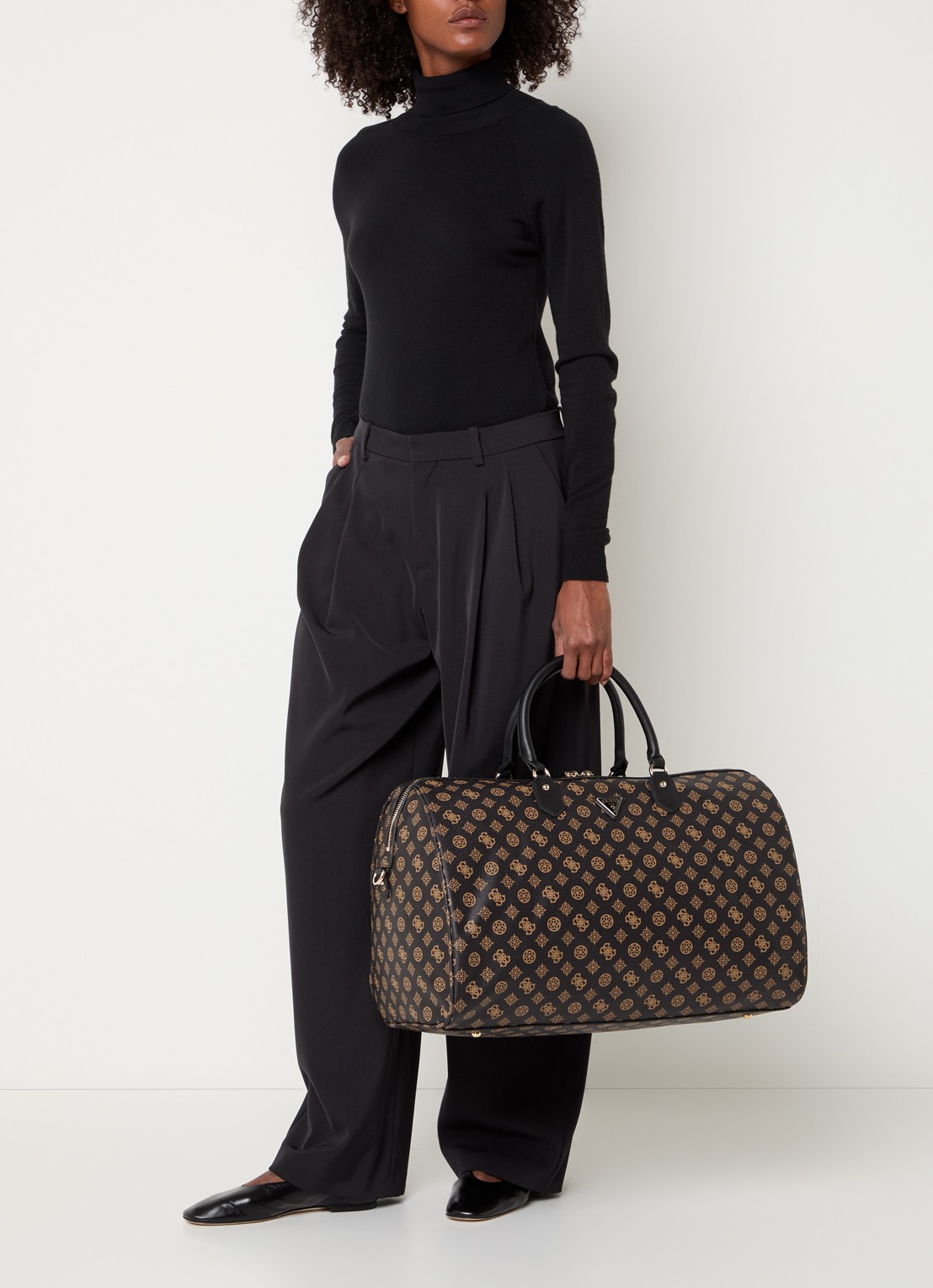 GUESS Wilder weekendtas met logoprint en afneembare schouderriem - voorkant 4 bruin