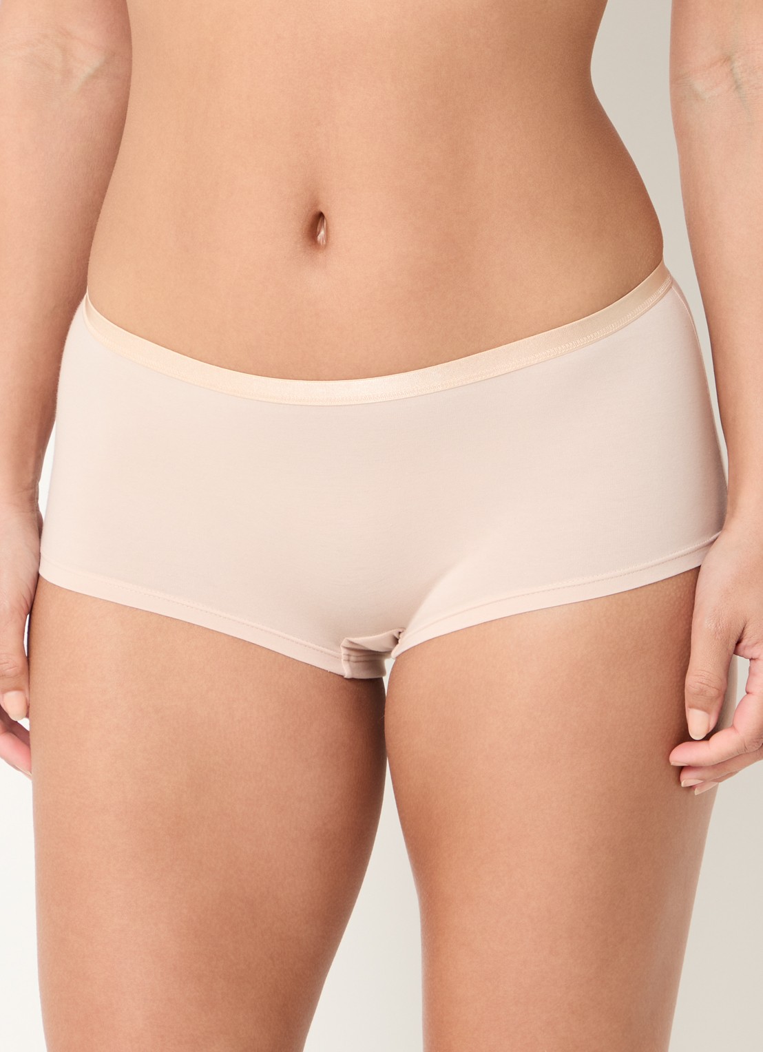 Hanro Cotton Sensation shorty - detail 3 beige
