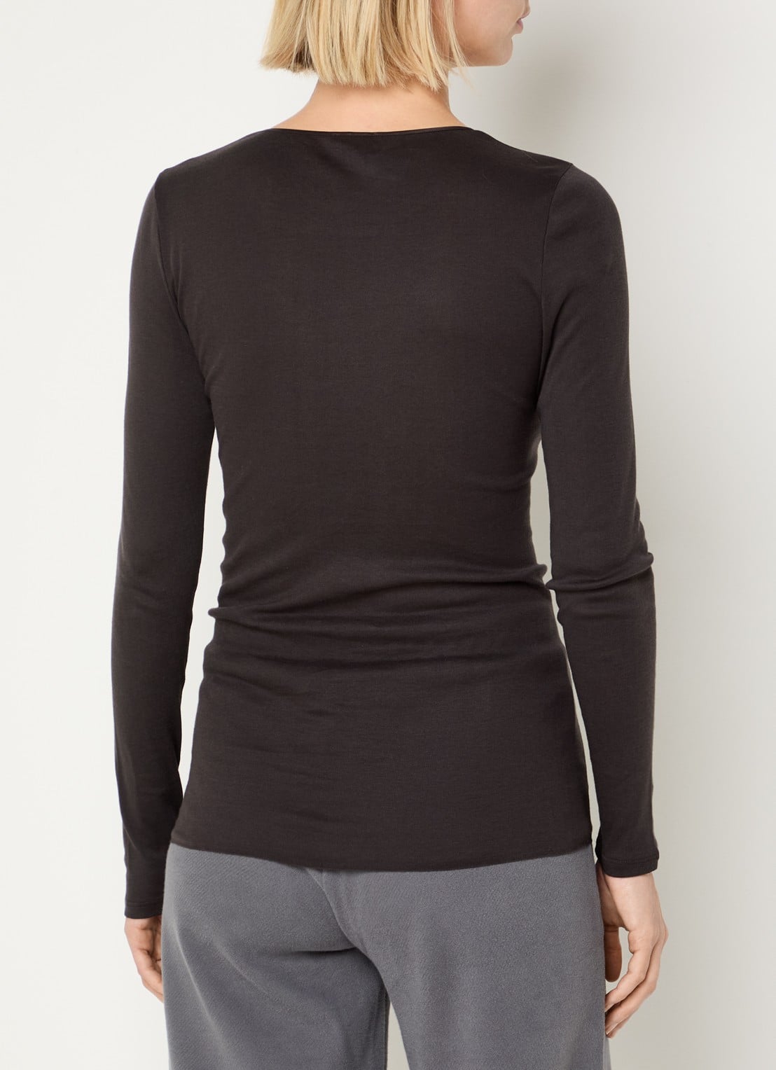 Hanro Longsleeve met ronde hals - achterkant 2 donkerbruin