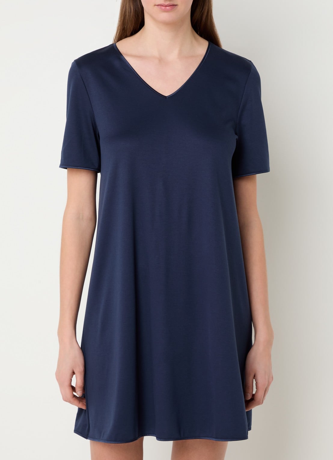Hanro Nachthemd met V-hals - detail 4 donkerblauw