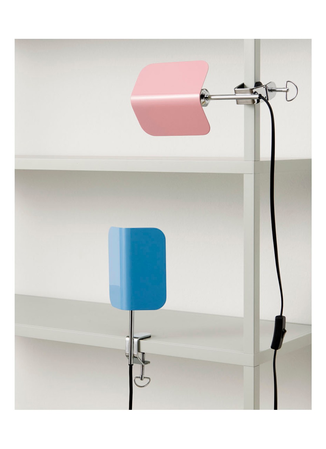 Hay Apex klemlamp 27,5 cm - voorkant 4 lichtblauw