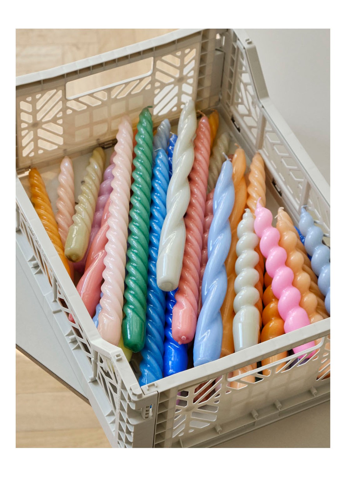 Hay Candle Long dinkerkaars set van 6 - voorkant 2 multicolor