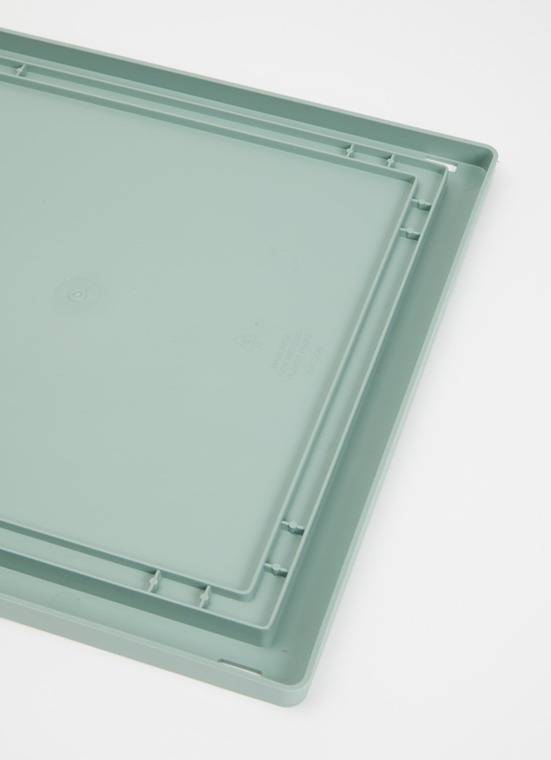 Hay Colour Crate M Square deksel - voorkant 2 lichtgroen