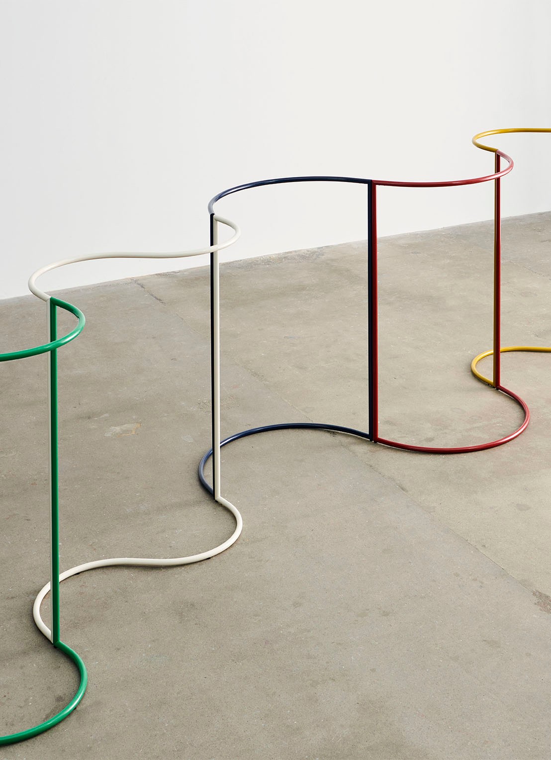 Hay Colour Rack C-vorm kledingrek - detail 4 rood