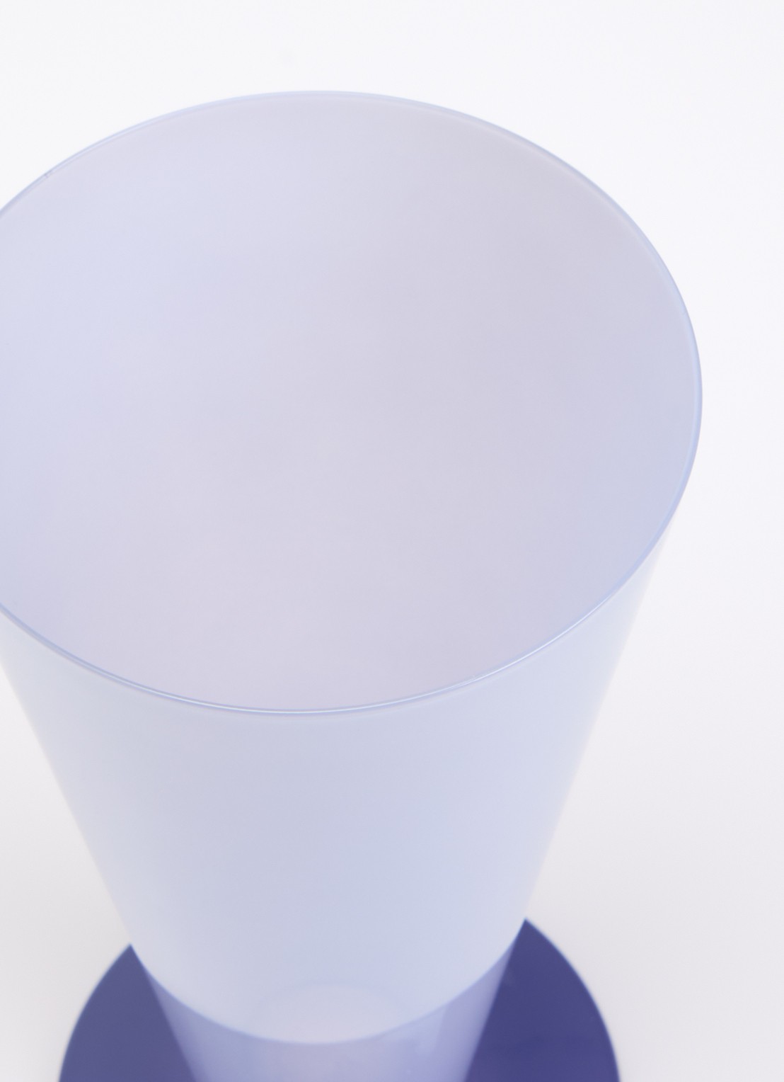 Hay Conical vaas 9,5 cm - voorkant 2 lila